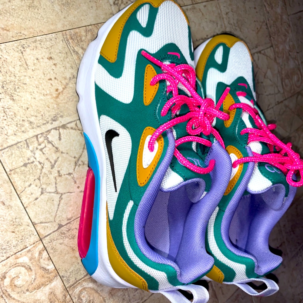 AirMax 200